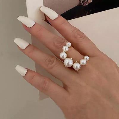 Geometric Pearl Paved Rings