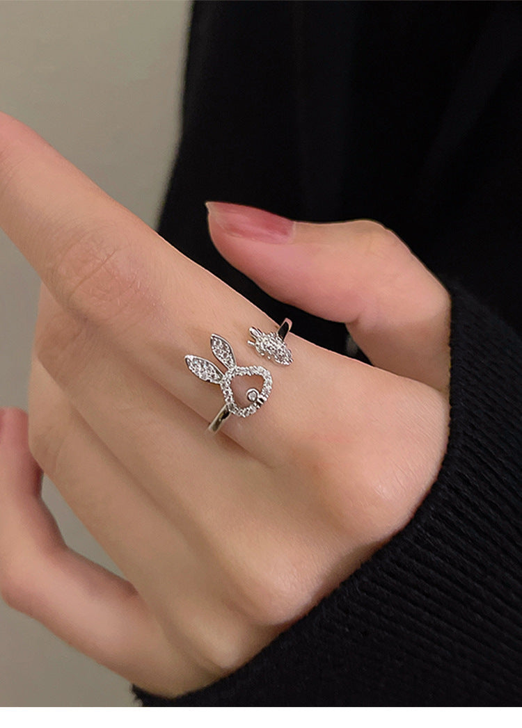 Asymmetric Rabbit Carrot Ring